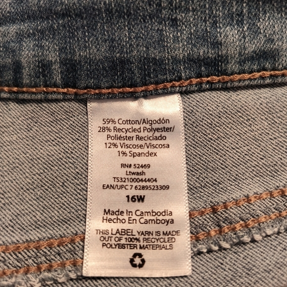 Women Boot Cut Jeans Bundle / Size 16W - Picture 5 of 10